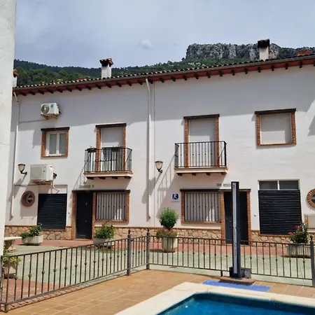 La Casa Del Senderista Holiday home
