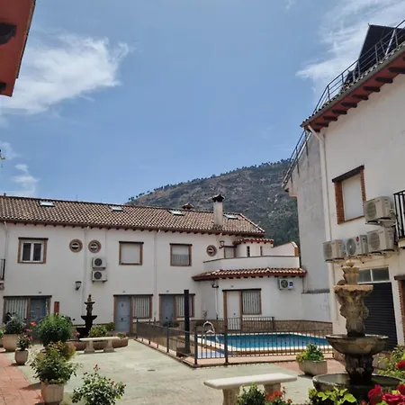 La Casa Del Senderista Holiday home *